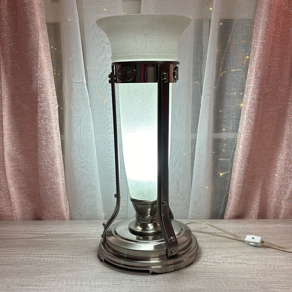 Vintage Underwritrers Laboratories Portable Lamp issue no. bj-61,870